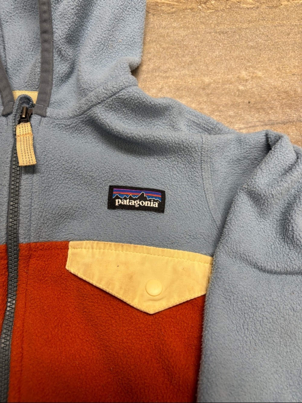 Patagonia Kids Micro D hoodie - Picture 2 of 3